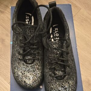 Klogs Black Slip-Resistant Shoes